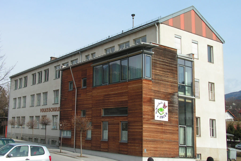 Volksschule vor der Renovierung